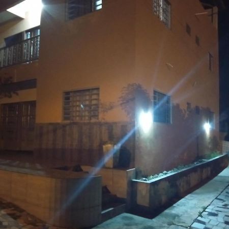 Aparthotel Familia Meireles Luziânia Extérieur photo